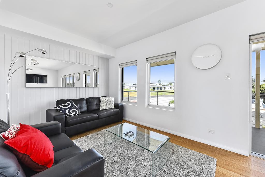 רובא Aloha Waterfront Properties מראה חיצוני תמונה